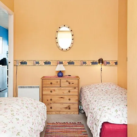 Apartment 4 Person In R M By Traum